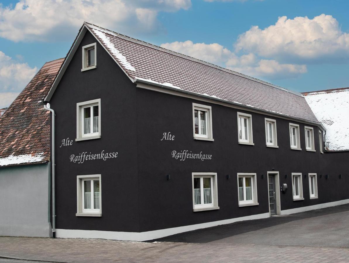Apartment Alte Raiffeisenkasse Rothenburg Ob Der Tauber Exterior foto
