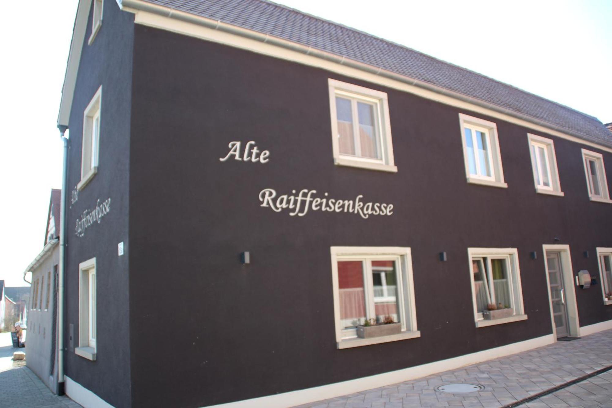 Apartment Alte Raiffeisenkasse Rothenburg Ob Der Tauber Exterior foto